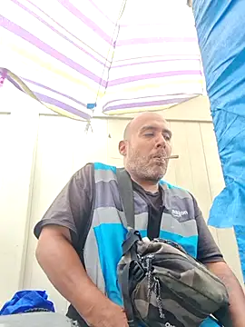 הופעת וובקאם של Mikeyjoe2840
