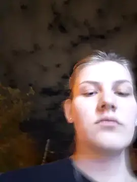 mooniekiss' Webcam Show