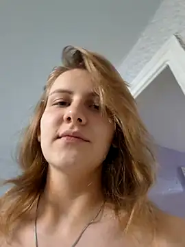 mooniekiss Chat XXX live