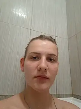 mooniekiss Chat XXX in diretta