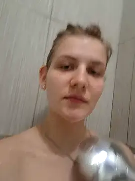 Chat +18 de mooniekiss ao vivo