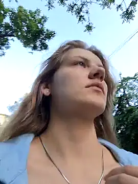 mooniekiss' Live XXX Chat