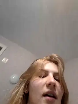 mooniekiss live-chat rom