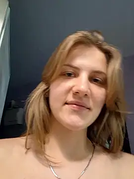 mooniekiss – Naživo XXX chat