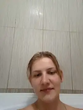 חדר צ'אט בשידור חי של mooniekiss