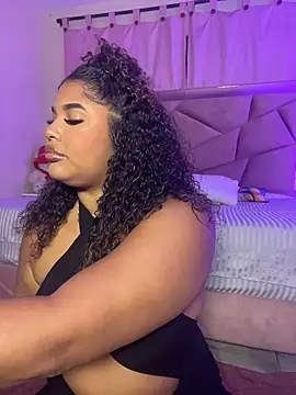 helenassnow Chat XXX live