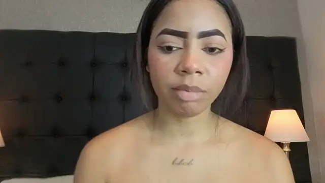 TyraKayne's Live XXX Chat