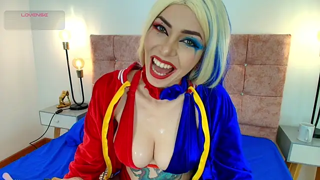 Cassie_Cage webcam show
