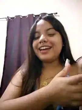 Pertunjukan Kamera Web Daniela-Peruana