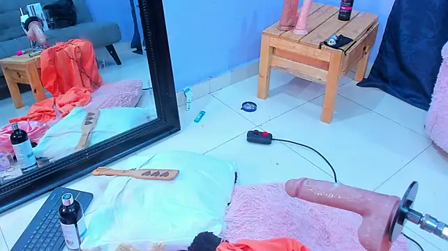 sharonbomboのウェブカメラショー