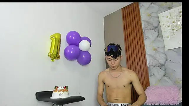 CAT_LOVE1's Webcam Show
