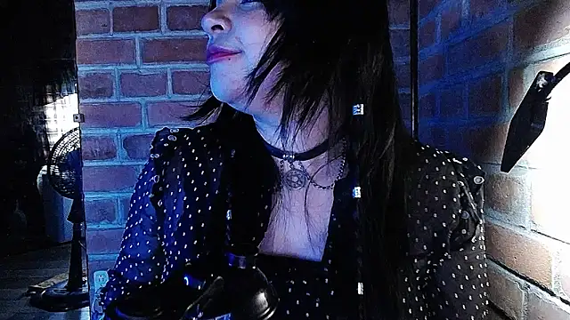 DarkRoseUwU 网络视讯表演