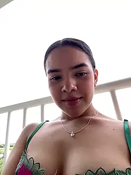 fluffylips 现场XXX聊天