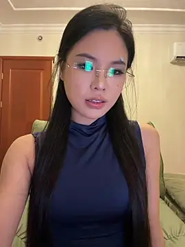 yy22111 Show in webcam