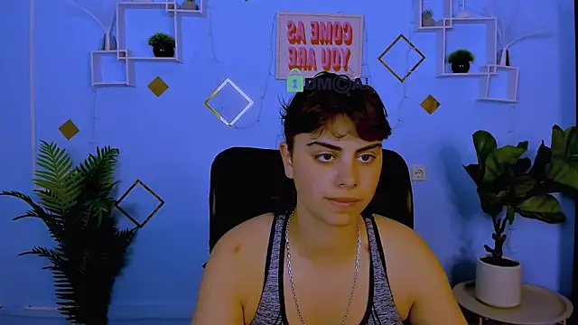 shadow_kiss_ Chat XXX live