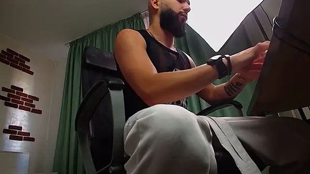 OscarWillss Adlı Modelin Web Kamerası Şovu