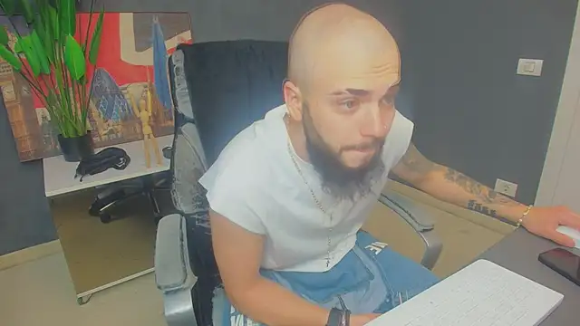 OscarWillss – webcam-show