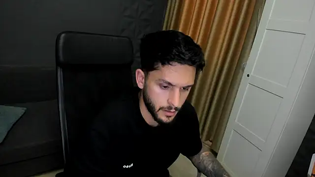 Show de TroyWadee na webcam