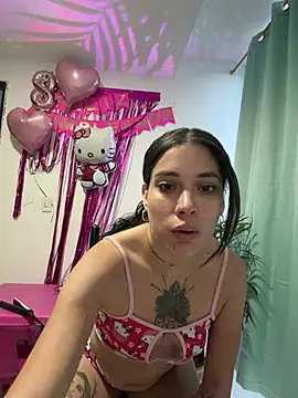Charlotte_Reed Chat XXX live