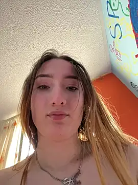 Valery_Salmons Show in webcam