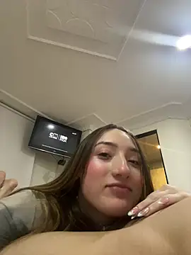 Pertunjukan Kamera Web Valery_Salmons