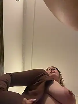 Valery_Salmons 在線直播表演