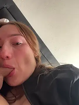 Valery_Salmons' Live XXX Chat