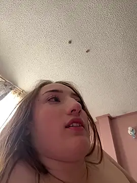 Valery_Salmonsn Webbikameraesitys