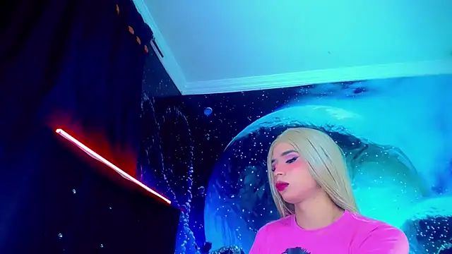 הופעת וובקאם של SamiraHot1