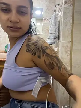 חדר צ'אט בשידור חי של pamela_morena