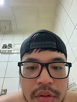 James1992_Ovo 网络视讯表演