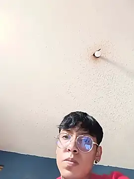 AlexxEngine's Webcam Show