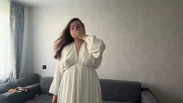 MaiaEnnist live XXX chat