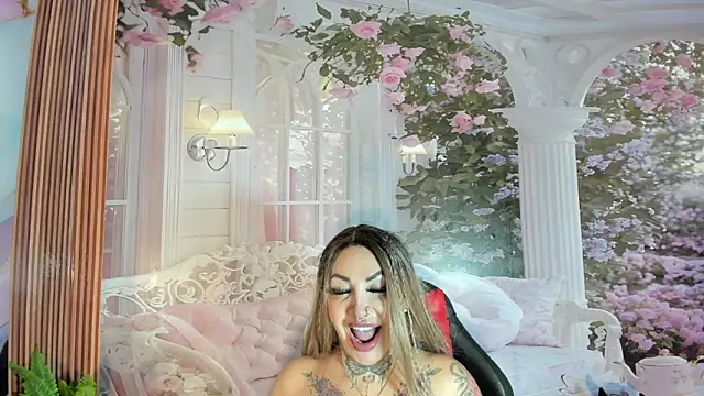 LaylaWatsson Webcam Show