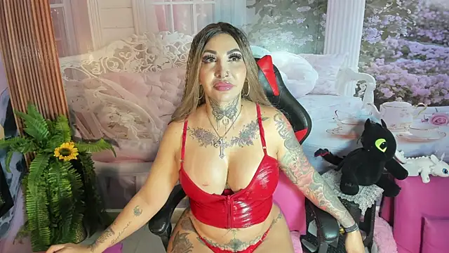 LaylaWatsson's Live Sex Cam Show