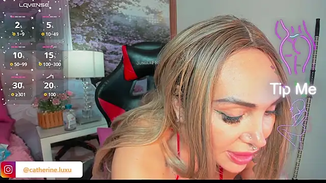 LaylaWatsson's Webcam Show