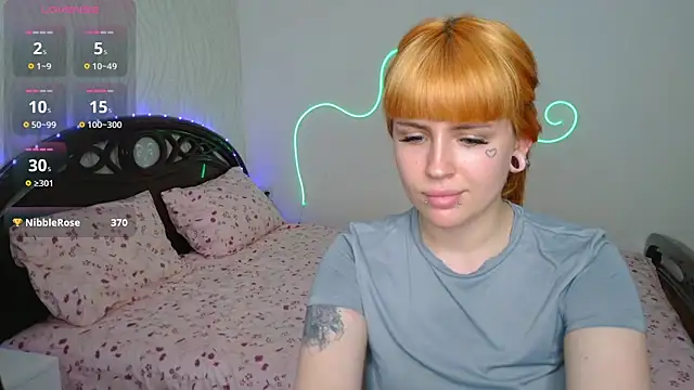 VelvetEmber's Live XXX Chat