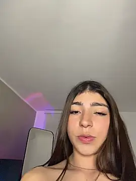 Show modela sophiagc na web-kameri