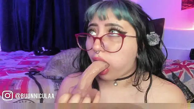 LarissaHell's Webcam Show