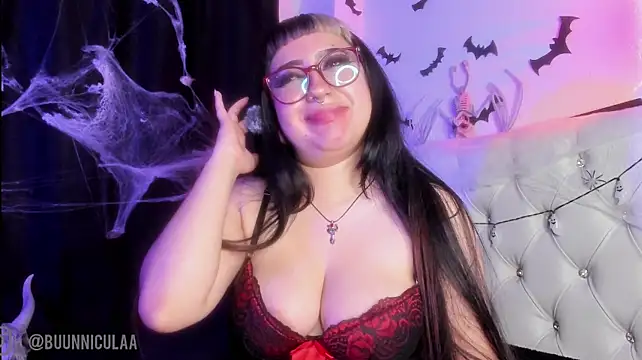 Chatroom XXX en direct de LarissaHell