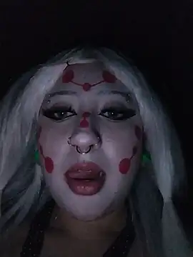 LarissaHell's Live XXX Chat