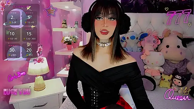 Megaan_Dolll Adlı Modelin Web Kamerası Şovu