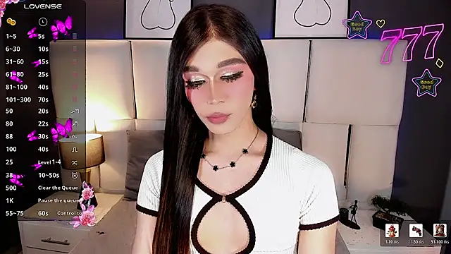 Megaan_Dolll Webcam show