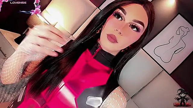 Megaan_Dolll Show in webcam