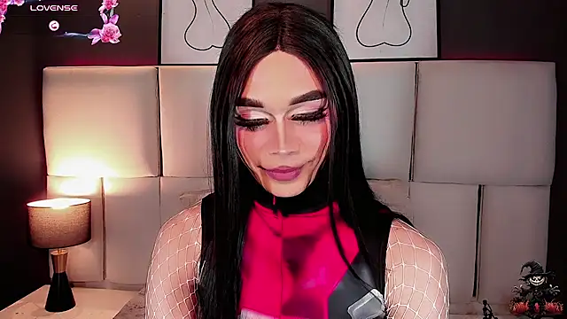 Megaan_Dollln Webbikameraesitys