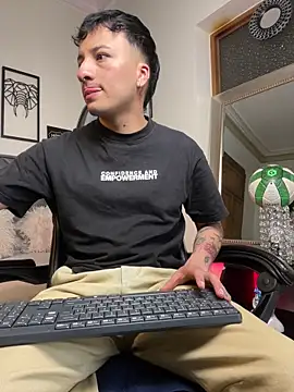 Dereck_Klain Show Webcam