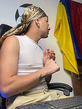 Dereck_Klain Show in webcam