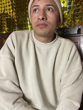 Show modela Dereck_Klain na web-kameri