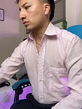 Dereck_Klain Show in webcam