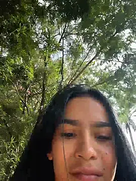 Chat +18 de Melissa_Rendon ao vivo